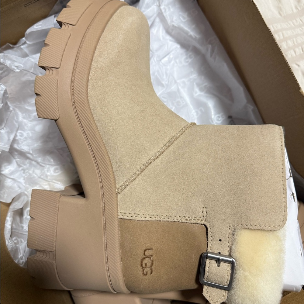 UGG Women's Beige Winter Boots